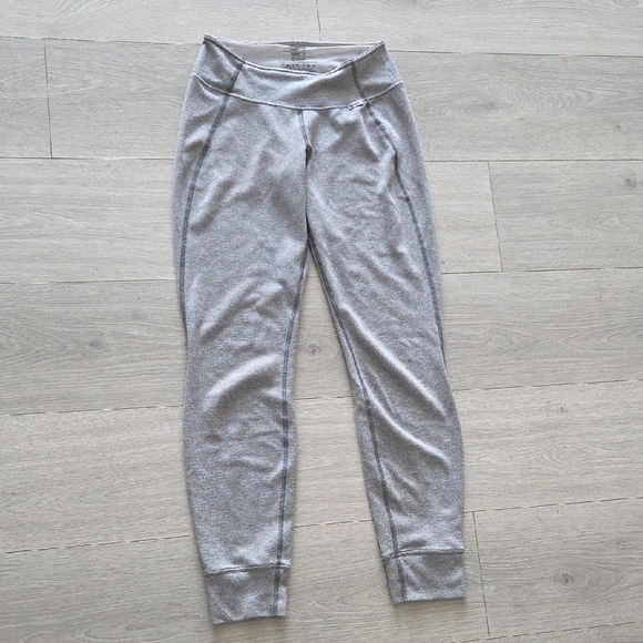 Patagonia Pants - PATAGONIA Capilene Mid Weight Baselayer Leggings Pants Heathered Striped Gray XS